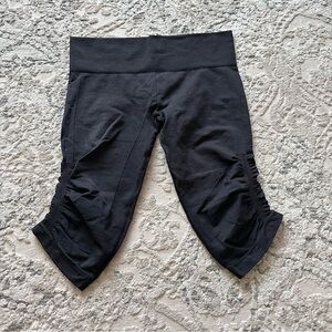 Lululemon Ebb To Street Cropped Leggings Inseam Deep Coal Size 10 Women's